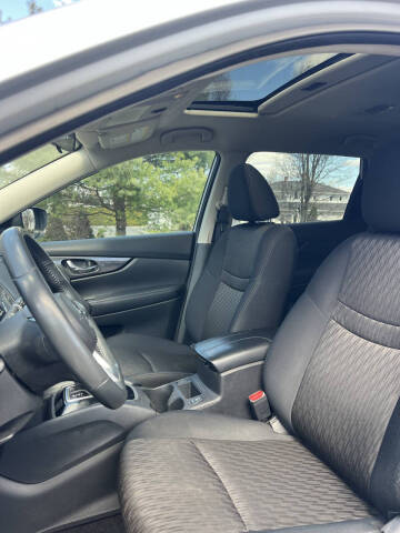 2017 Nissan Rogue SV