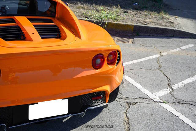 2005 Lotus Elise