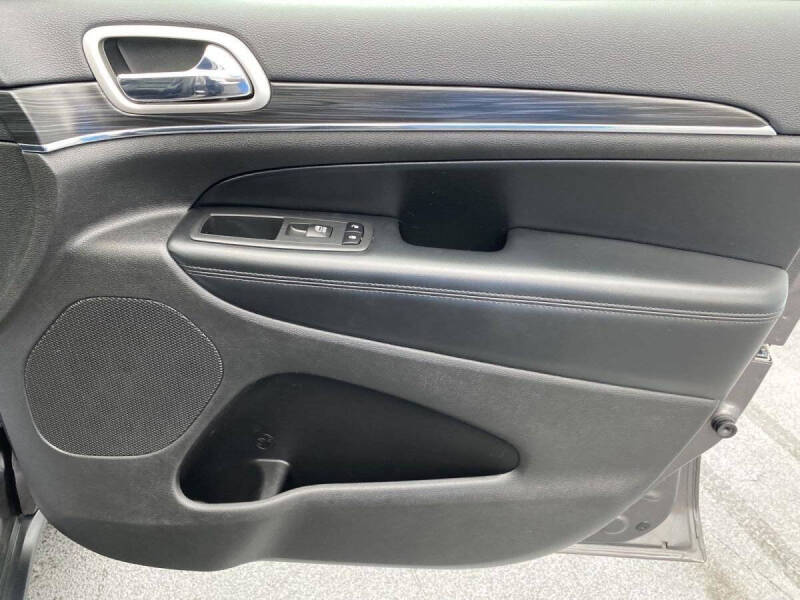 2020 Jeep Grand Cherokee