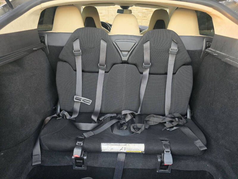 2016 Tesla Model S 70