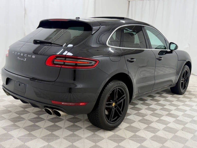 2016 Porsche Macan S