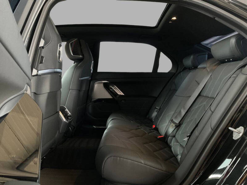 2025 BMW i7 eDrive50