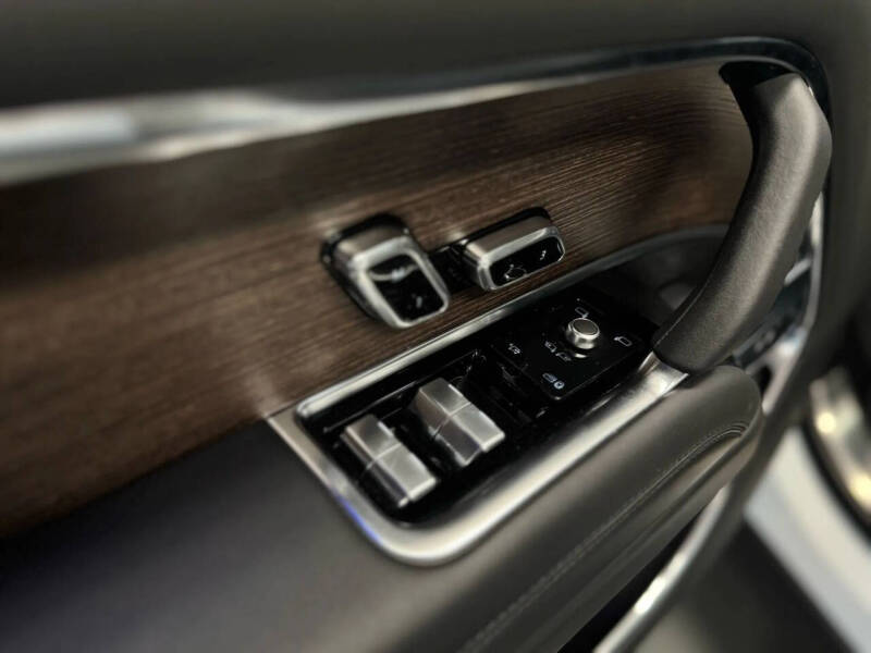 2023 Land Rover Range Rover P400 SE