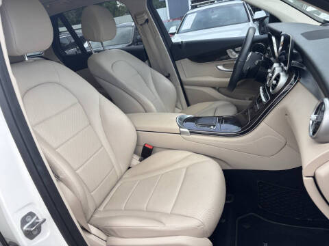 2020 Mercedes-Benz GLC GLC 300