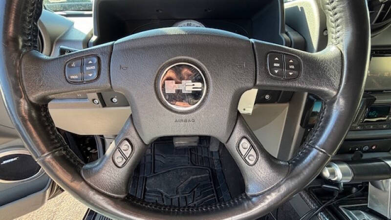 2004 HUMMER H2