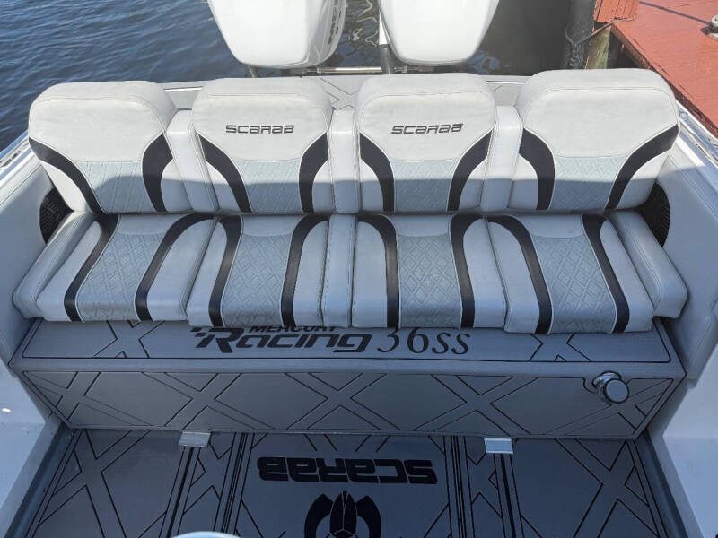 1993 Scarab Open fisherman