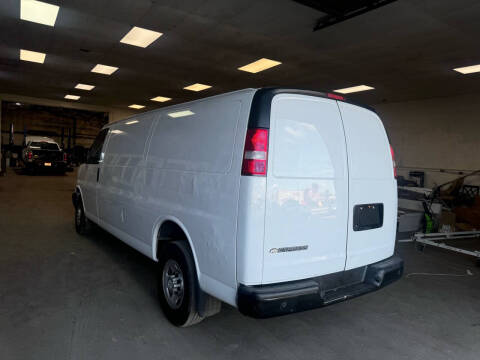 2017 Chevrolet Express 3500