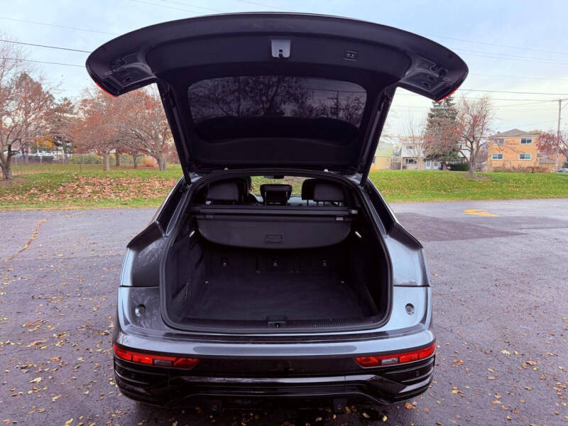 2024 Audi Q5 Sportback quattro S line Premium 45 TFSI