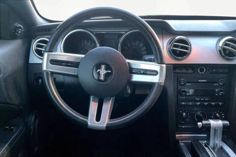 2006 Ford Mustang GT Deluxe