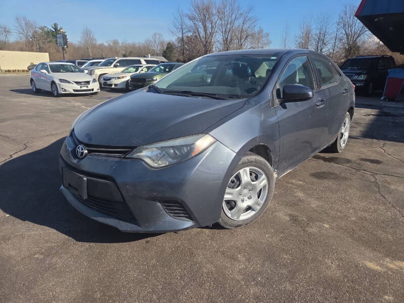2014 Toyota Corolla LE's photo