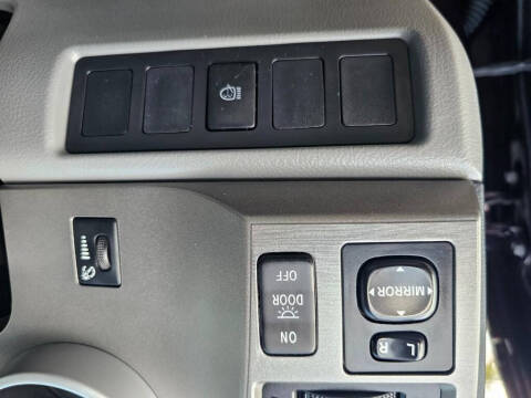 2015 Toyota Sequoia SR5