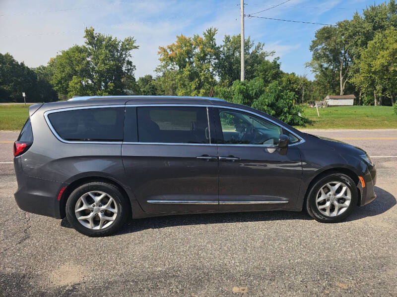 2018 Chrysler Pacifica Touring L Plus