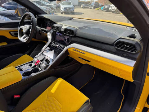 2019 Lamborghini Urus