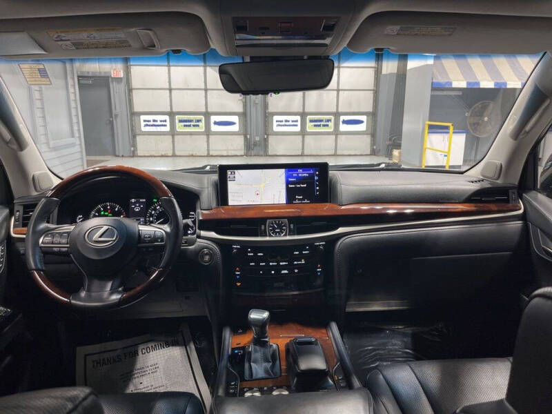 2019 Lexus LX 570