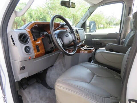 2010 Ford E-Series E-350 SD