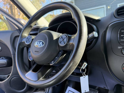2016 Kia Soul +