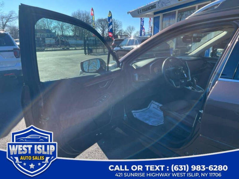 2021 Subaru Outback Touring