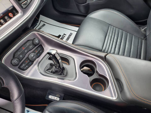 2016 Dodge Challenger 392 HEMI Scat Pack Shaker