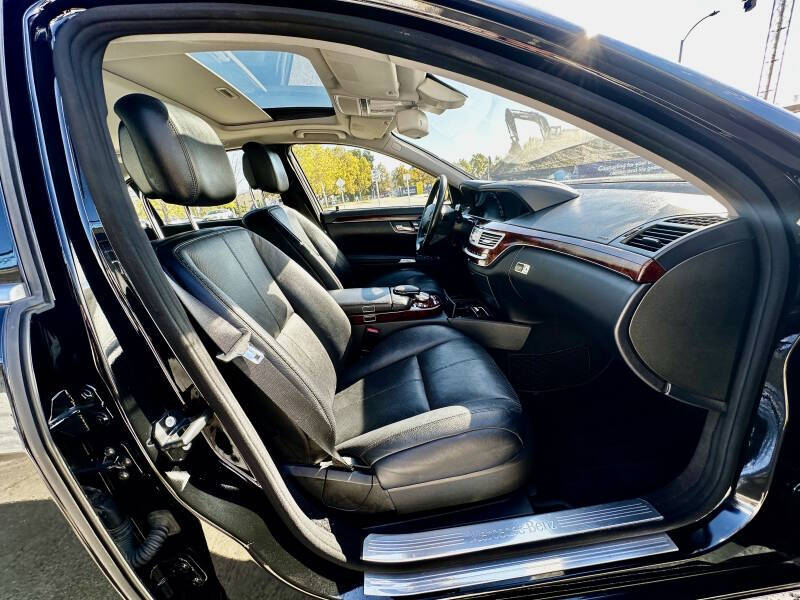 2007 Mercedes-Benz S-Class S 550