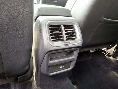 2022 Volkswagen Taos SEL 4Motion