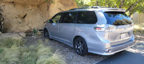 2015 Toyota Sienna SE Premium 8-Passenger