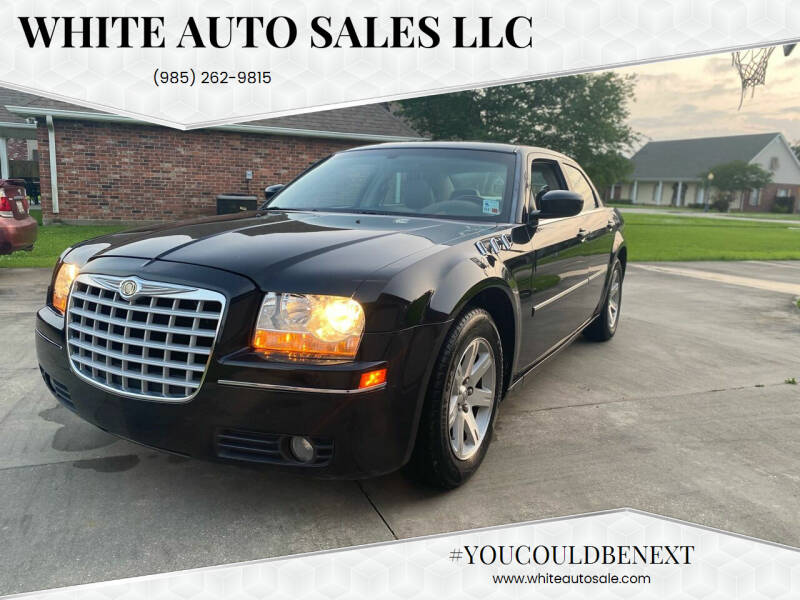 2006 Chrysler 300 for sale at WHITE AUTO SALES LLC in Houma LA
