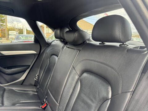 2016 Audi Q3 2.0T quattro Prestige