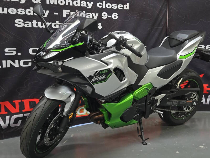 2024 Kawasaki Ninja 7 Hybrid ABS