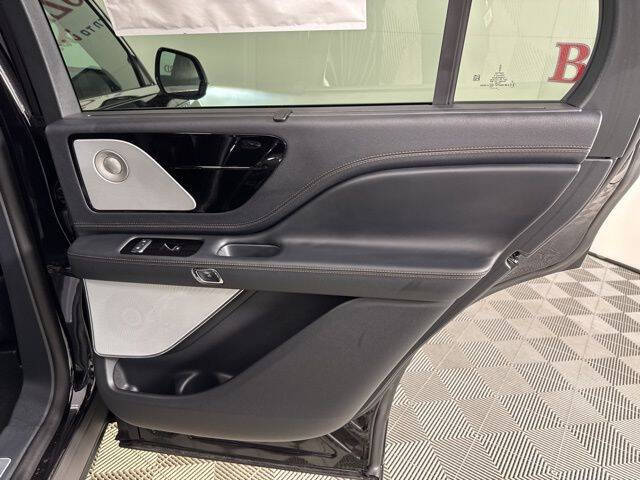 2025 Lincoln Aviator Black Label