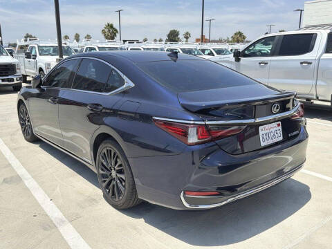 2021 Lexus ES 300h