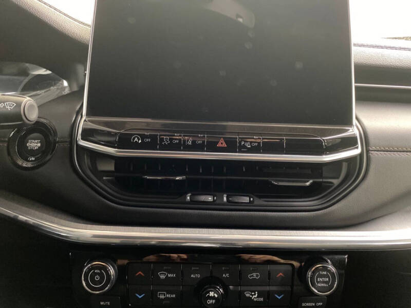 2023 Jeep Compass (Red) Edition