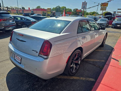 2021 Chrysler 300 S V6
