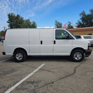2021 Chevrolet Express 2500