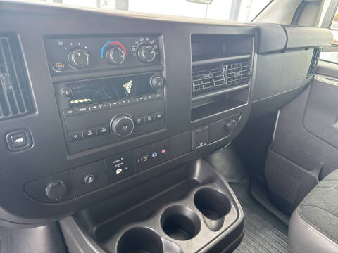 2024 GMC Savana 2500