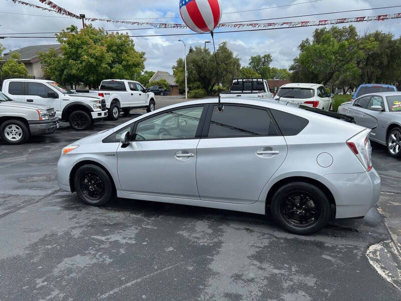 2013 Toyota Prius Two