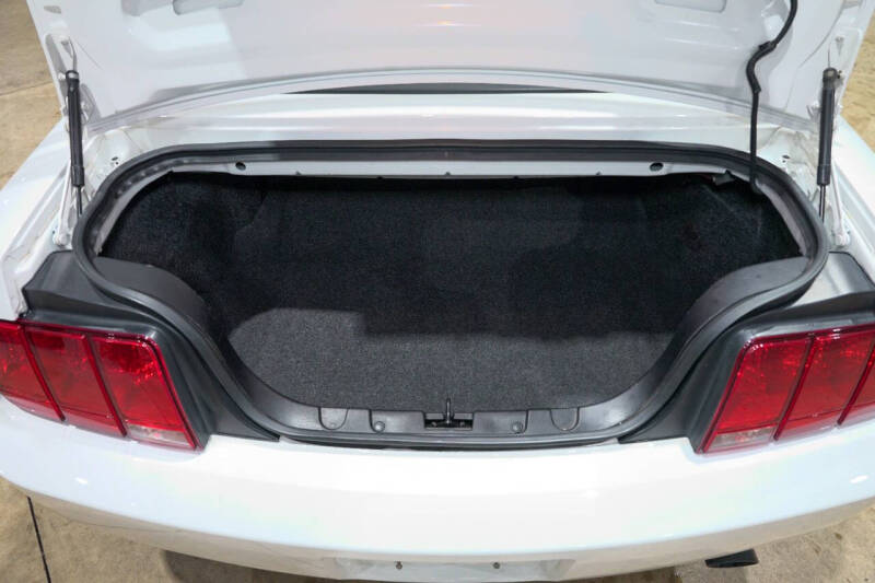 2005 Ford Mustang V6 Premium