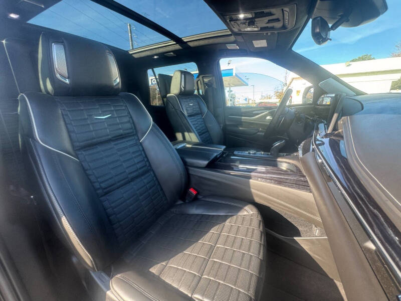 2023 Cadillac Escalade-V