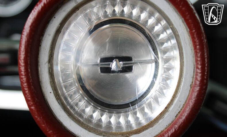 1966 Ford Thunderbird