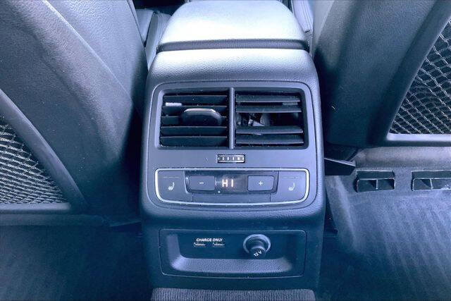 2019 Audi A4 quattro Premium Plus 45 TFSI