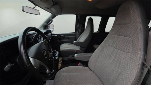 2017 Chevrolet Express LT 3500