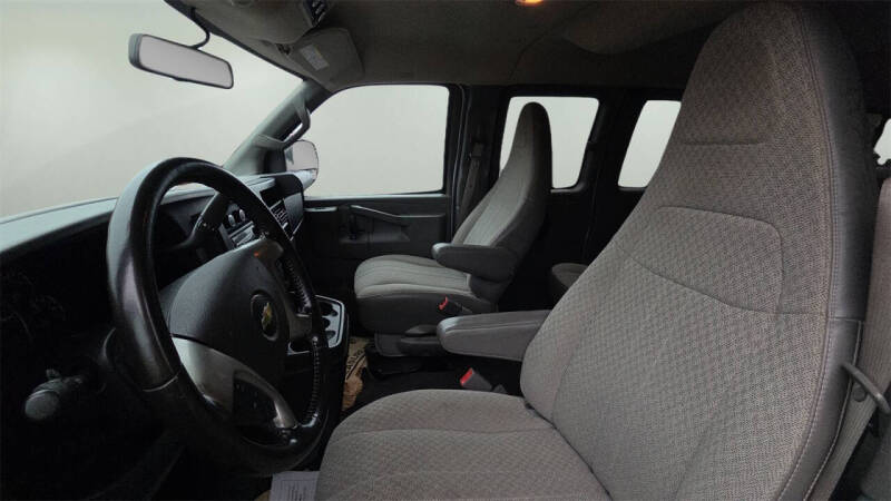 2017 Chevrolet Express LT 3500