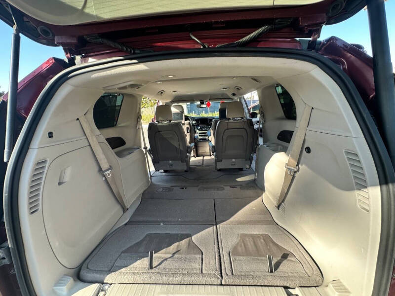 2018 Chrysler Pacifica Touring L Plus