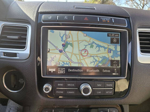 2016 Volkswagen Touareg VR6 Lux