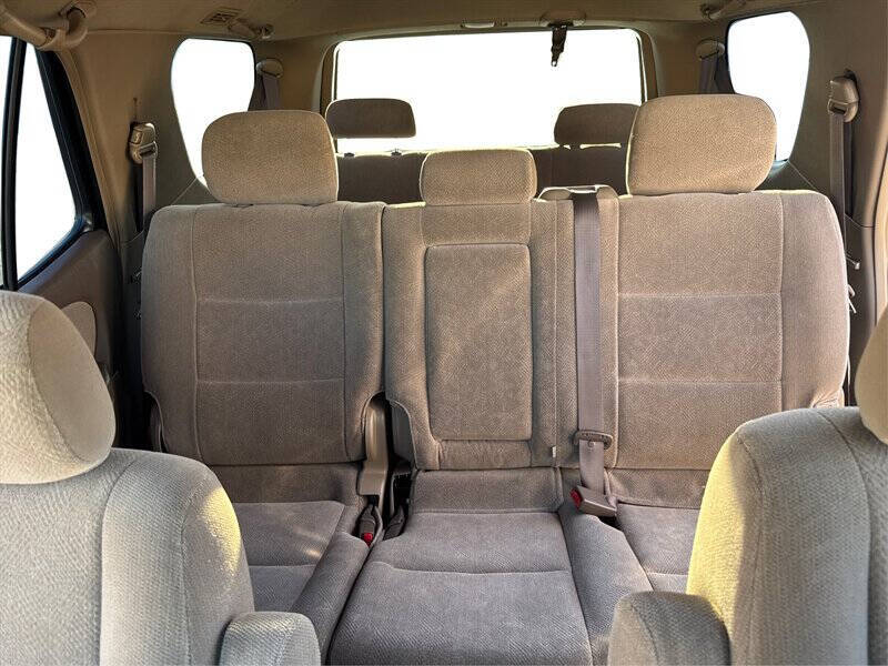 2003 Toyota Sequoia SR5