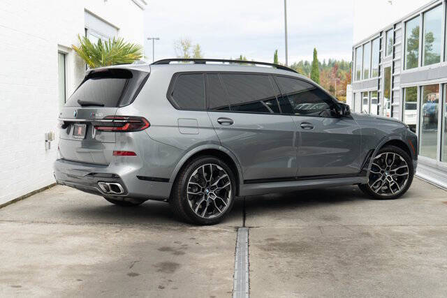 2023 BMW X7 8