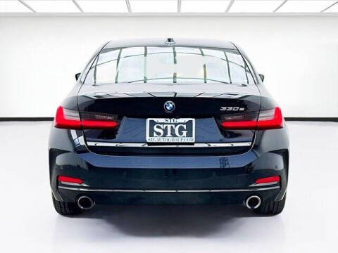 2023 BMW 3 Series 330e