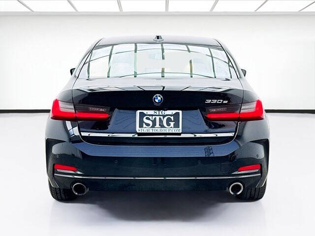 2023 BMW 3 Series 330e