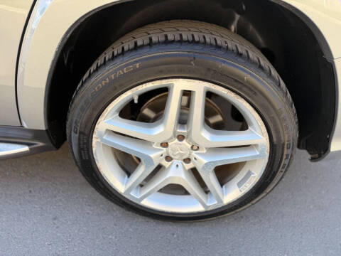 2014 Mercedes-Benz GL-Class GL 550 4MATIC