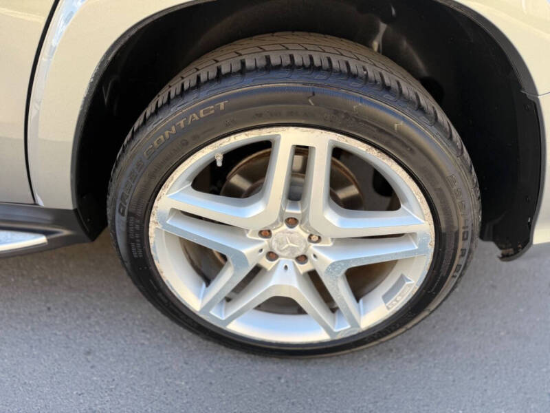 2014 Mercedes-Benz GL-Class GL 550 4MATIC