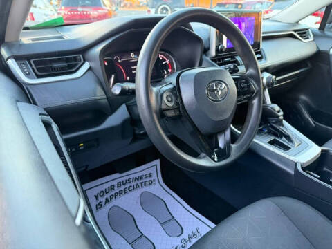 2024 Toyota RAV4 XLE